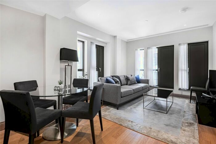 2 Bedroom Flat To Rent In Cleland House, John Islip Street, Westminster, London, SW1P