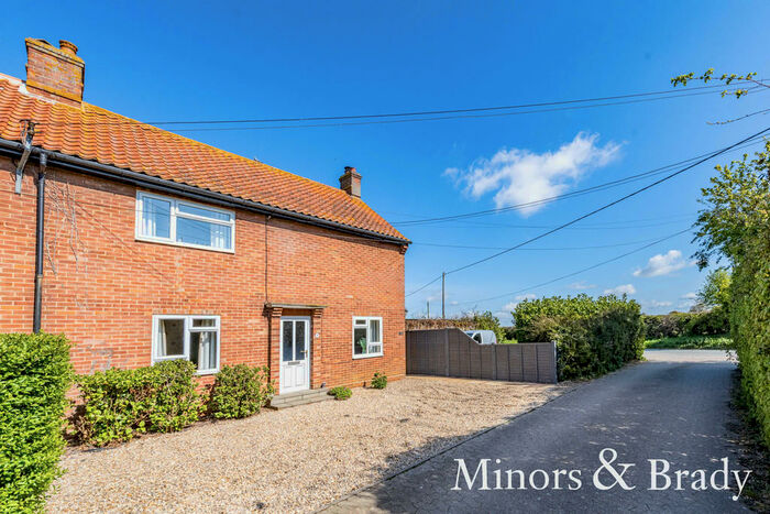 3 Bedroom End Of Terrace House For Sale In Wellingham Road, Litcham, PE32