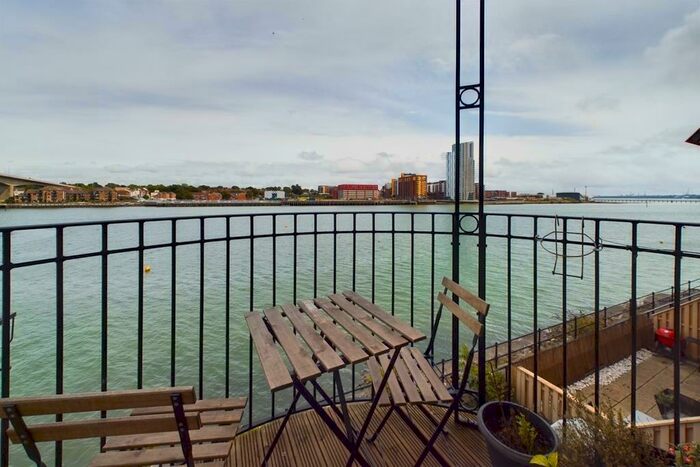 2 Bedroom Apartment To Rent In Andes Close, Ocean Village, Southampton, SO14