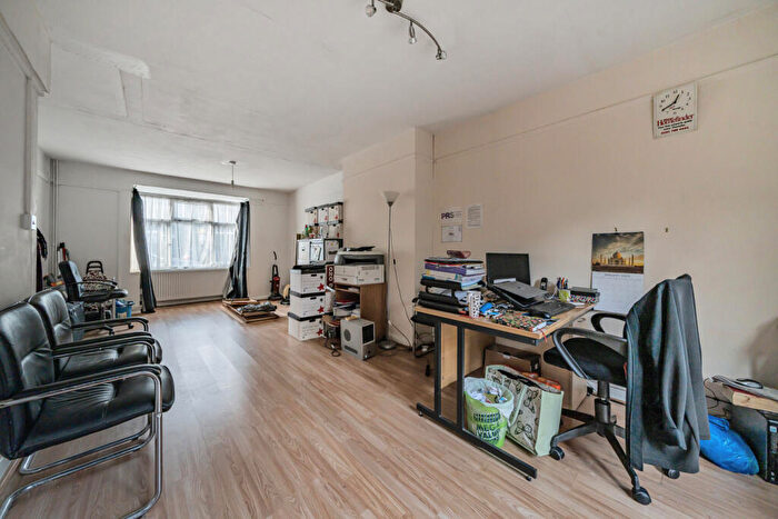 3 Bedroom Terraced House For Sale In Clarendon Rise, London, SE13