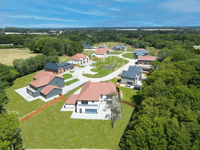 4 Bedroom Detached House For Sale In The Sherwoods, Dagwood Lane, CM15