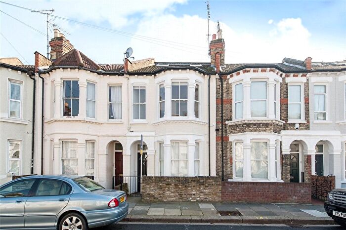 3 Bedroom Flat For Sale In Querrin Street, Fulham, SW6