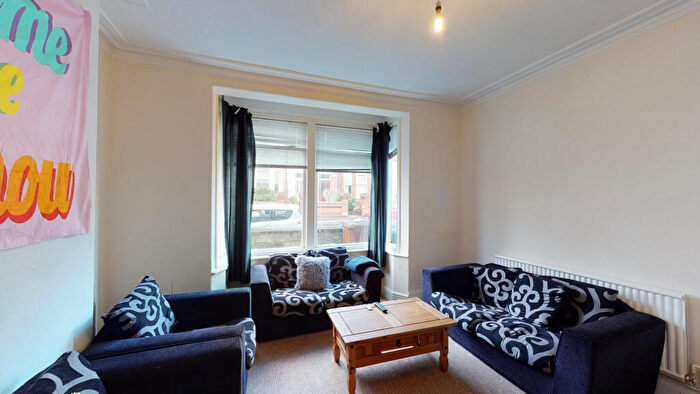 4 Bedroom Terraced House To Rent In West Parade | Student House | /, LN1