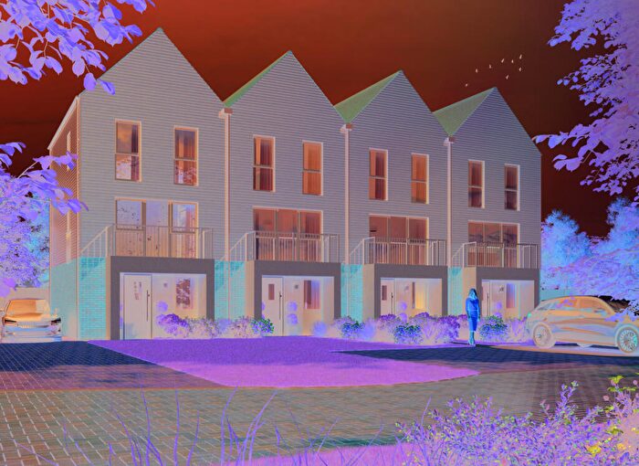 3 Bedroom End Of Terrace House For Sale In Roman Way, Strood, Kent, ME2