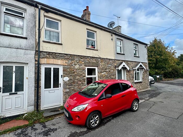 2 Bedroom Property To Rent In Whitland, SA34