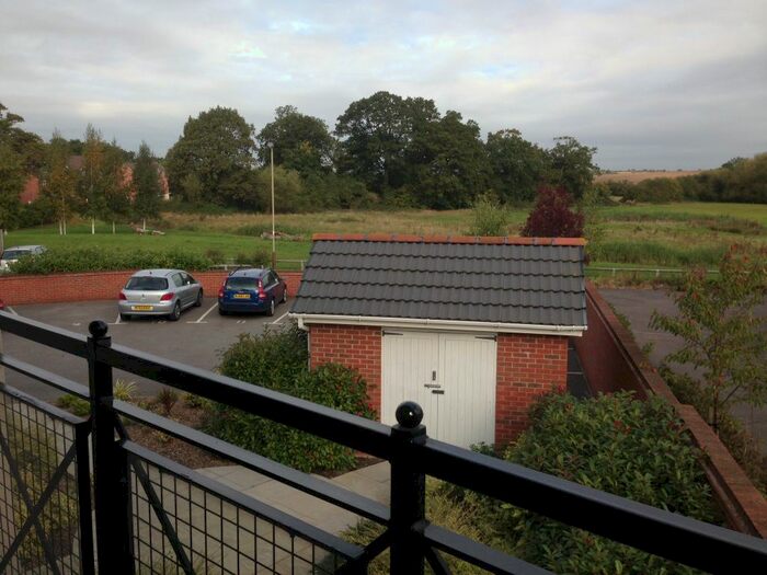 1 Bedroom Flat To Rent In Welbury Road, Hamilton, Leicester, LE5