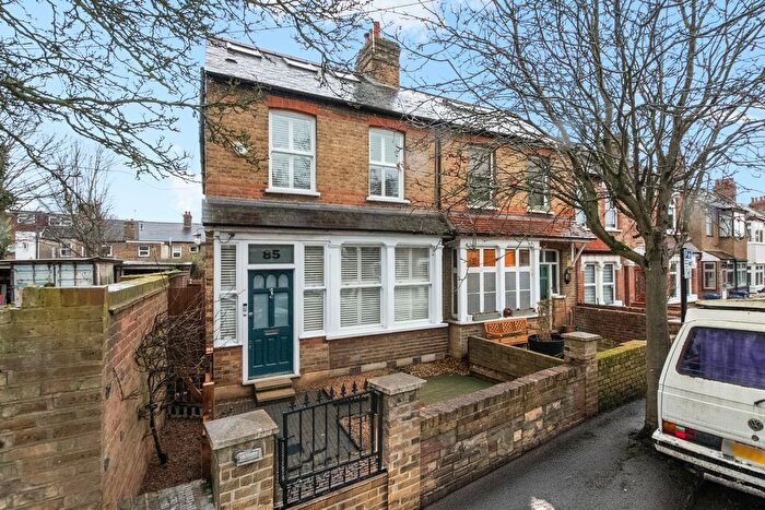 3 Bedroom Terraced House For Sale In Rosebank Road, Hanwell, W7