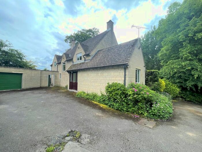 4 Bedroom Detached House To Rent In Kemble, Cirencester, GL7