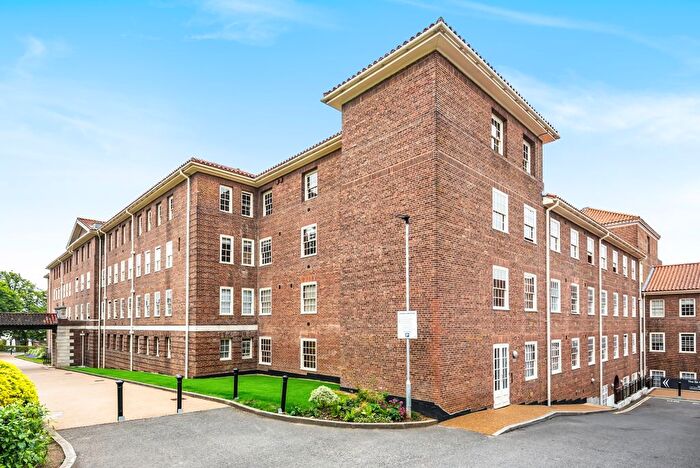 3 Bedroom Flat To Rent In Sir Giles Gibert Scott Building, Scott Avenue, Putney, London, SW15