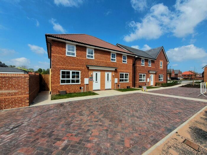 3 Bedroom House To Rent In Deering Close, Doncaster, DN2