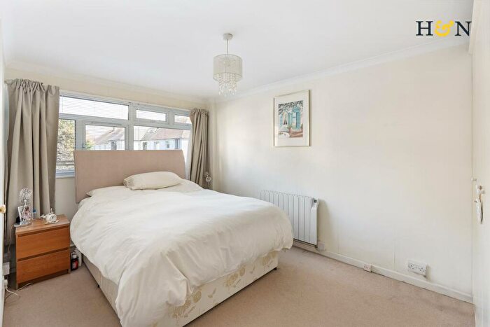 1 Bedroom Flat For Sale In Kingsway, Hove, BN3
