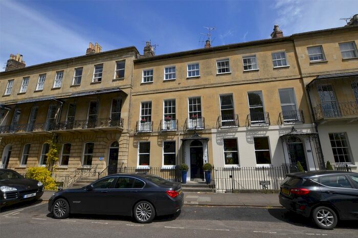 1 Bedroom Flat To Rent In London Road, Cheltenham, Gloucestershire GL52