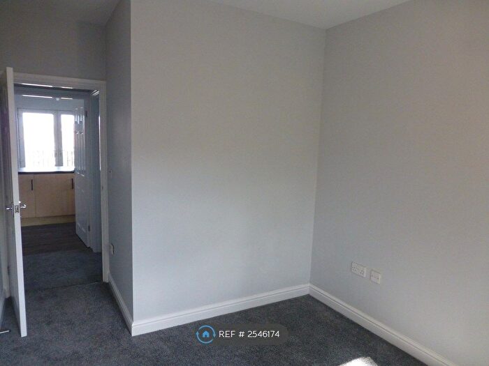 2 Bedroom Flat To Rent In Broad Street, Long Eaton, Nottingham, NG10