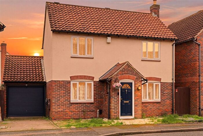 3 Bedroom Detached House To Rent In High Meads Road, London, E16