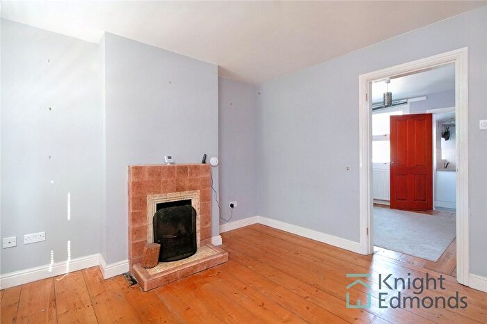 2 Bedroom Property To Rent In Perryfield Street, Maidstone, ME14