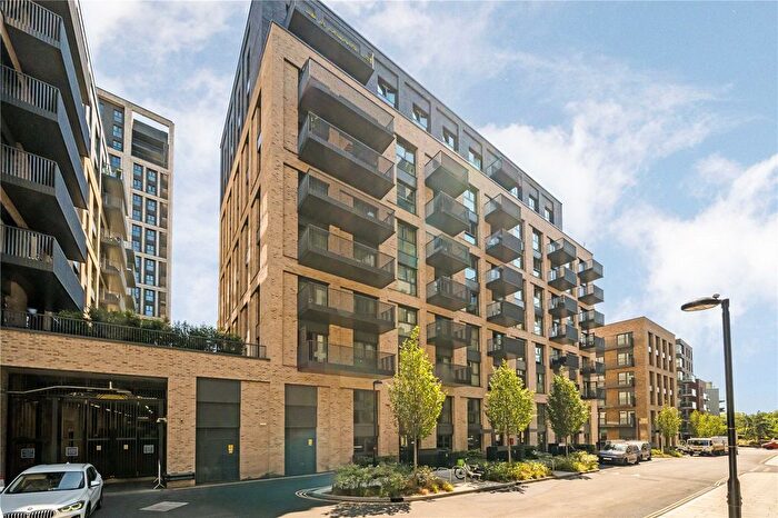 1 Bedroom Flat To Rent In Hawker House, Anax Street, Woodberry Down, London, N4