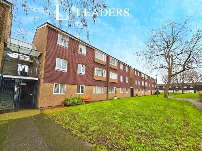 2 Bedroom Apartment For Sale In Widgeon Close, Gosport, Hampshire, PO12