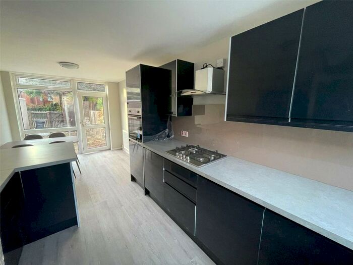 2 Bedroom End Of Terrace House To Rent In Parker Street, Edgbaston, Birmingham, B16
