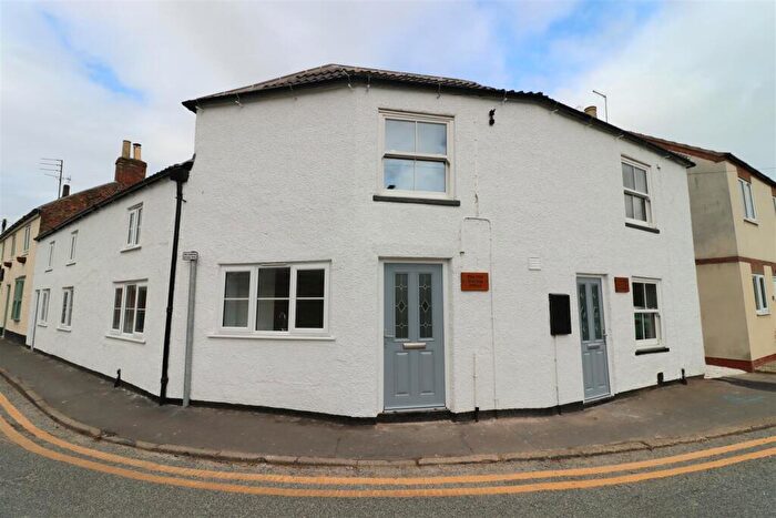 2 Bedroom Cottage To Rent In Church Lane, Skirlaugh, HU11