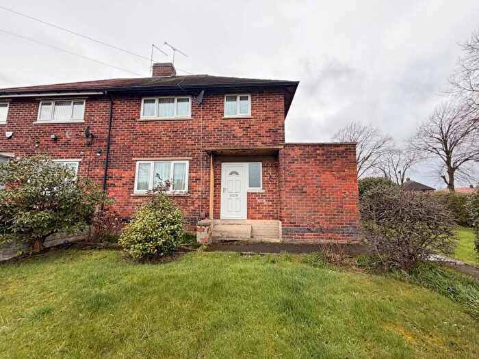3 Bedroom Semi Detached House To Rent In Stradbroke Drive, Sheffield, S13