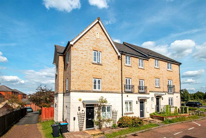 4 Bedroom Town House To Rent In Tierney, Oxley Park, Milton Keynes, MK4