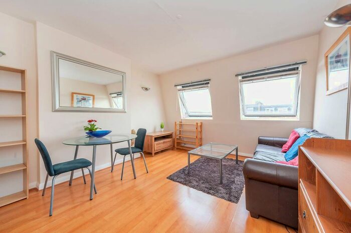 1 Bedroom Flat To Rent In Sinclair Road, Brook Green, London, W14