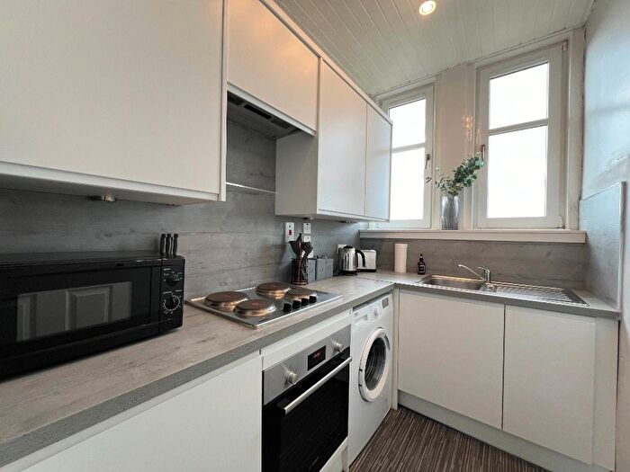 2 Bedroom Flat To Rent In Church Street, Broughty Ferry, Dundee, DD5