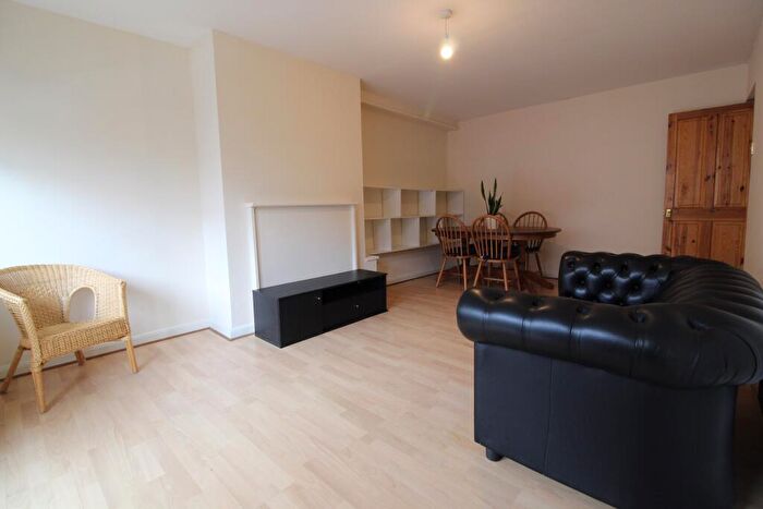 1 Bedroom Flat To Rent In Achilles Street, SE14