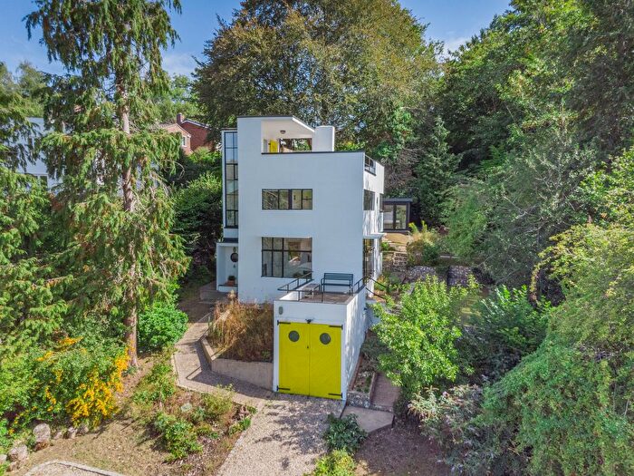 3 Bedroom Detached House For Sale In Highover Park, Amersham, Buckinghamshire, HP7