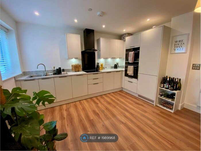 2 Bedroom Flat To Rent In Wilder Street, Bristol, BS2