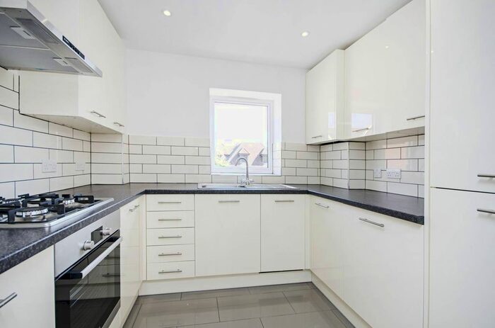 2 Bedroom Flat To Rent In Tregenna Court, Wembley, HA0