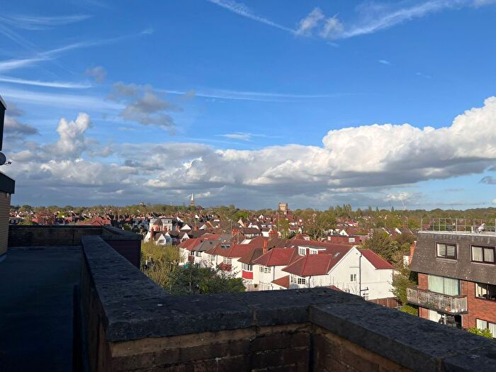 4 Bedroom Town House To Rent In Ravenscroft Avenue, London, NW11