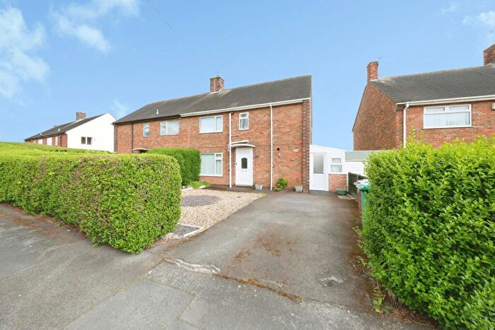 4 Bedroom Semi Detached House For Sale In Beckhampton Road, Nottingham, Nottinghamshire, NG5