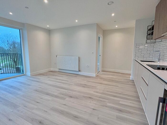 2 Bedroom Flat To Rent In Townsend Road, London, SE3