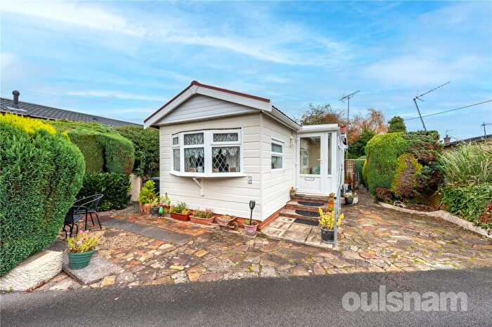 1 Bedroom Park Home For Sale In The Glen, Linthurst Newtown, Blackwell, Bromsgrove, B60