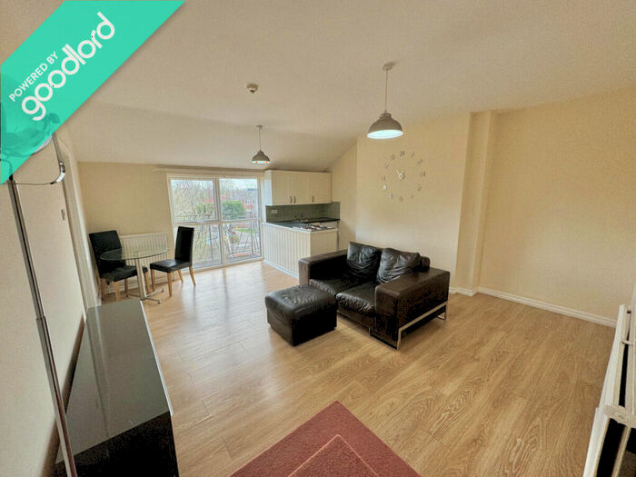 Flat To Rent In Ashlands, Sale, M33