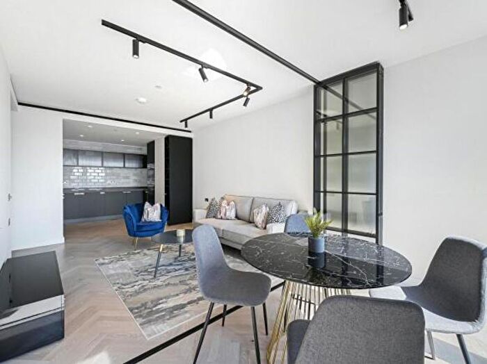 2 Bedroom Flat To Rent In Sun Street, London, EC2Y