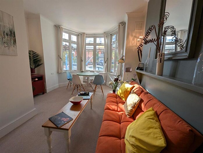 1 Bedroom Flat To Rent In Hoveden Road, London, NW2