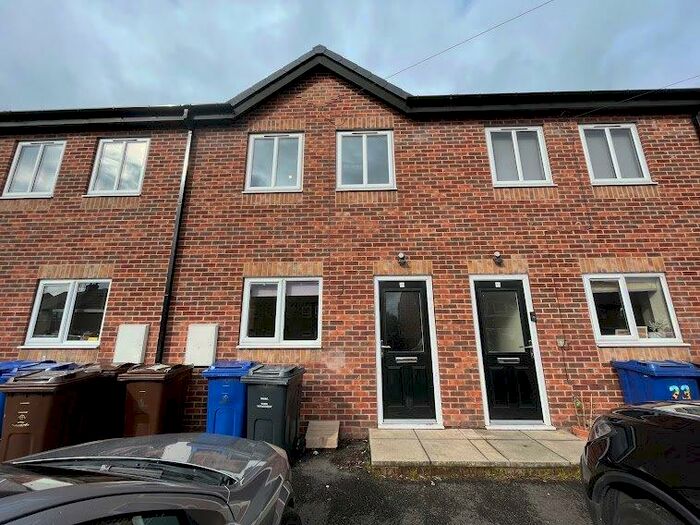 3 Bedroom Terraced House To Rent In Washington Avenue, Barnsley, S73