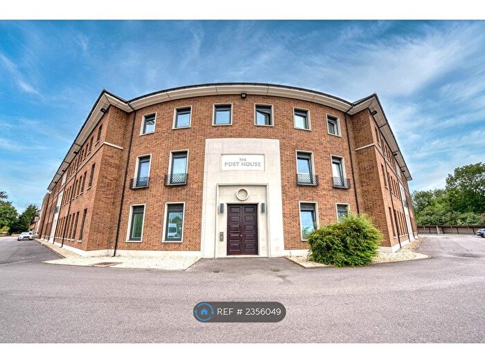 2 Bedroom Flat To Rent In The Post House, Gloucester, GL4