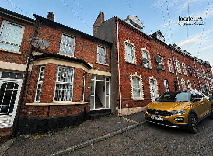 3 Bedroom Mid Terraced House For Sale In Ewing Street, Derry, BT48