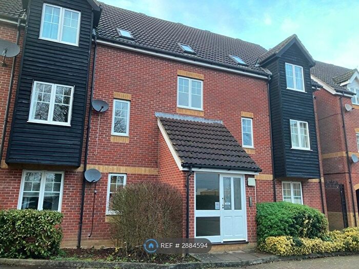 2 Bedroom Flat To Rent In Mill Lane, Newbury, RG14