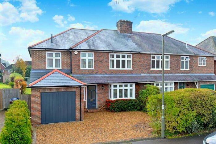 4 Bedroom Semi-Detached House To Rent In Park Road, Godalming, GU7