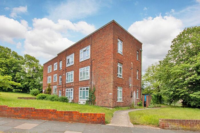 1 Bedroom Flat For Sale In Wellcome Avenue, Dartford, DA1