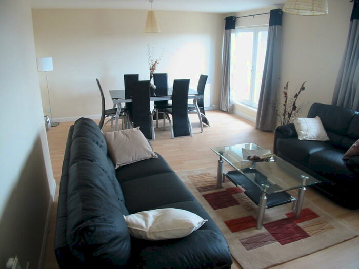 4 Bedroom Flat To Rent In Urquhart Road, City Centre, Aberdeen, AB24