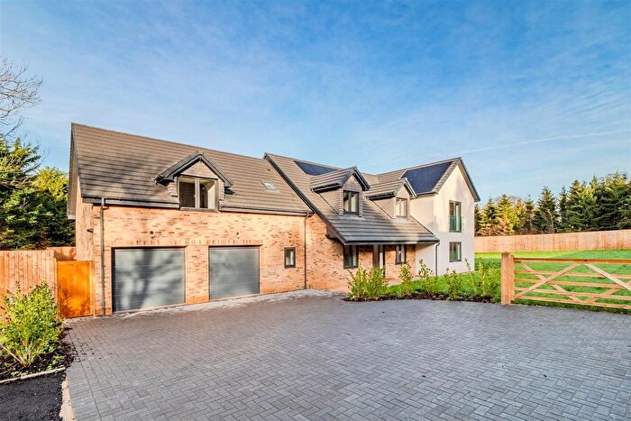 5 Bedroom Detached House For Sale In Main Road, Brockley, Bristol, BS48