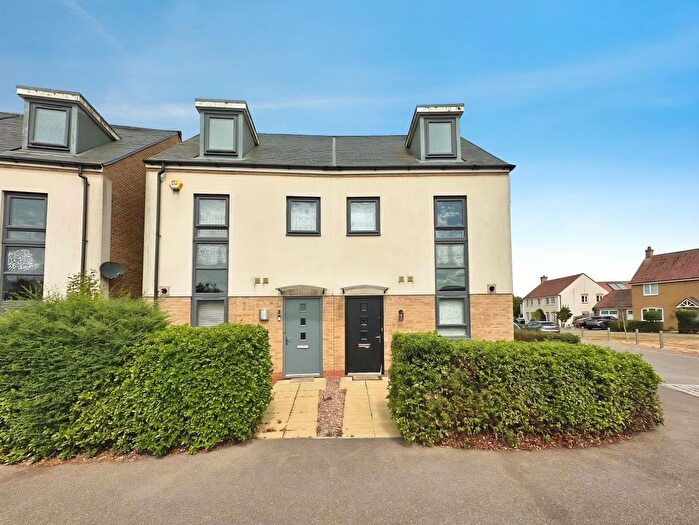 3 Bedroom Property To Rent In Summers Hill Drive, Cambridge, CB23