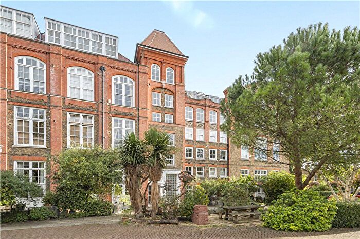 1 Bedroom Flat To Rent In Pages Walk, London, SE1