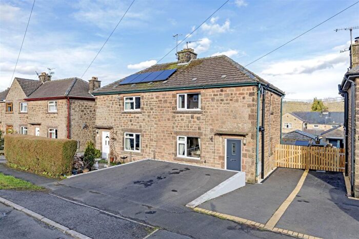 3 Bedroom Semi Detached House For Sale In Burton Edge, Bakewell, DE45