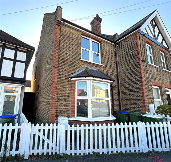 3 Bedroom Semi-Detached House To Rent In Woodside Road, Sidcup, DA15